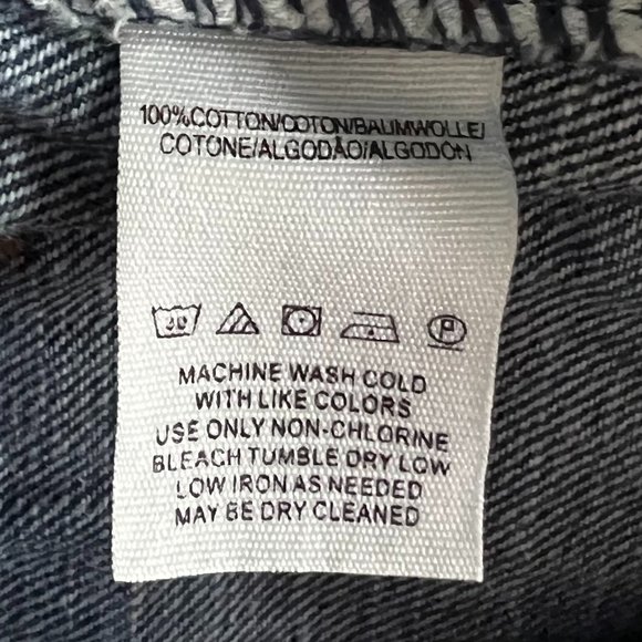 Free People Cutoff Button Fly Dark Denim Blue Shorts - Size 29 - Like New - Picture 6 of 6